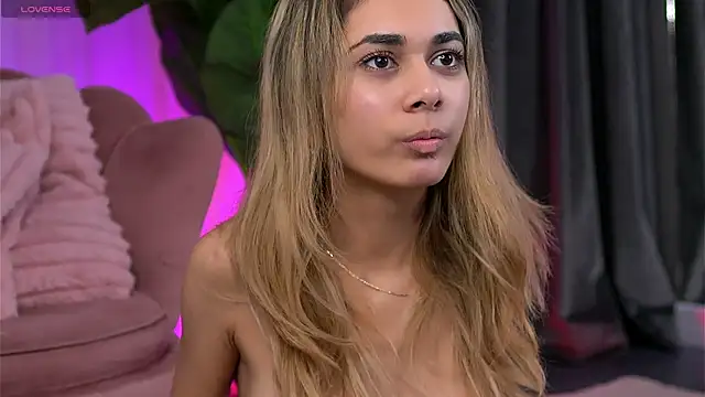 AishleyBee's cam snapshot