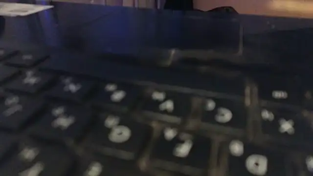 vladyslav18_'s cam snapshot