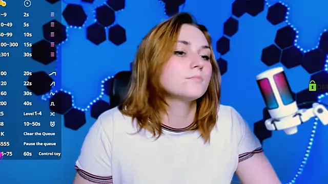 casey_meow_'s cam snapshot