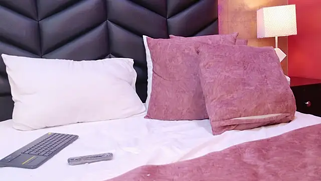 HeatherHazell's cam snapshot