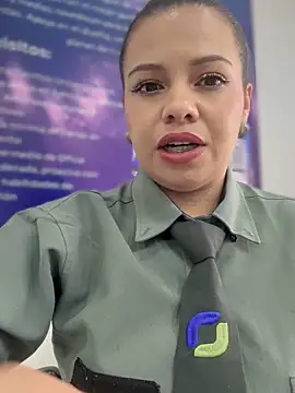 Ariana-07 live sex cam