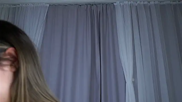 VeronaAppleberry's cam snapshot