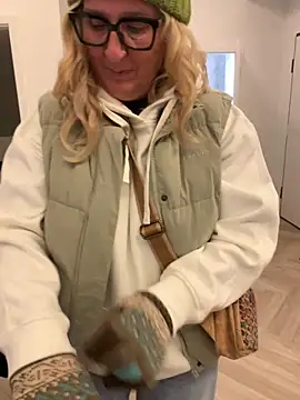 Mrsmoggy's cam snapshot