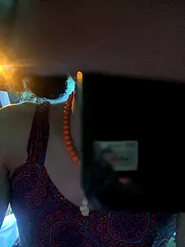 gurlnips live sex cam