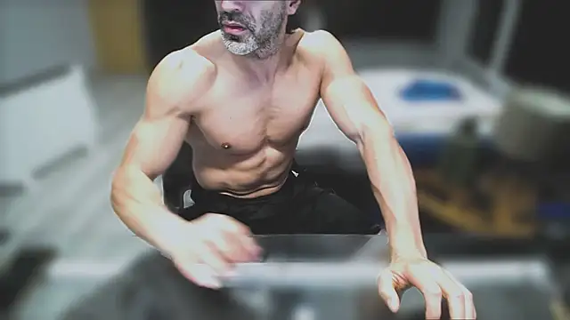 latinoo23bom's cam snapshot