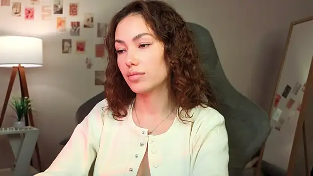 branchwithflowerss's cam snapshot