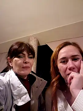 bluediamondsdreams live sex cam