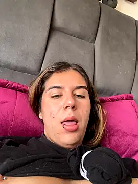 AllieYourGirl's cam snapshot