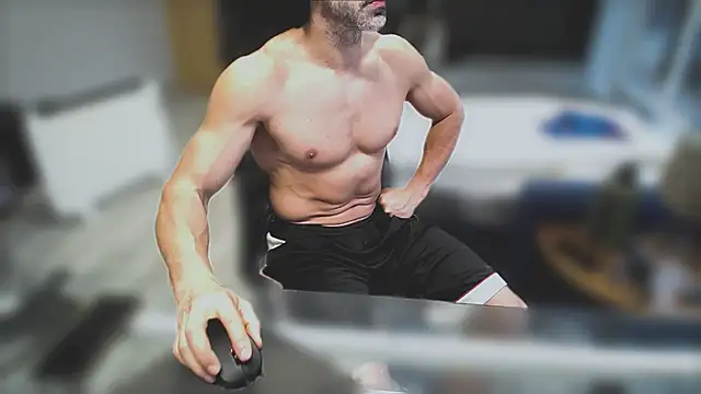 latinoo23bom's cam snapshot