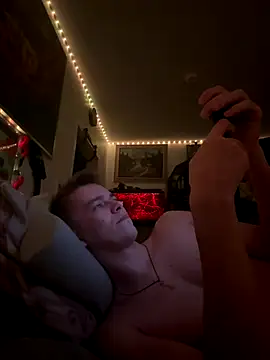 Toyjungee's cam snapshot