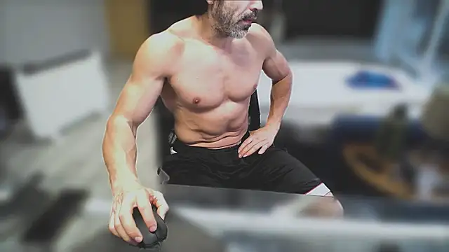 latinoo23bom's cam snapshot