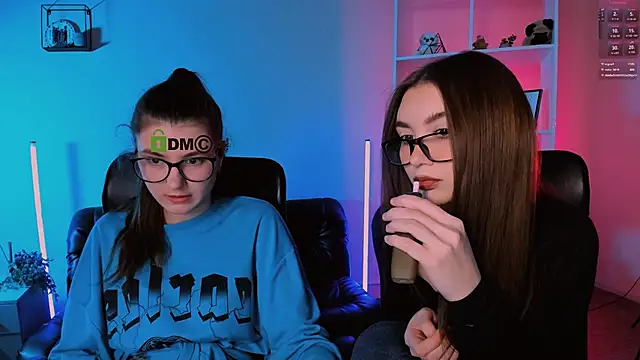 lissa_night's web cam