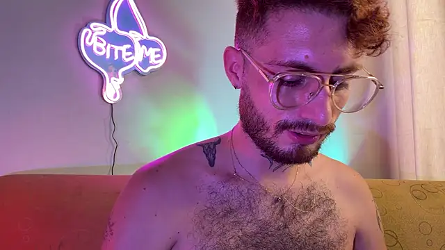 axel_giracr live sex cam