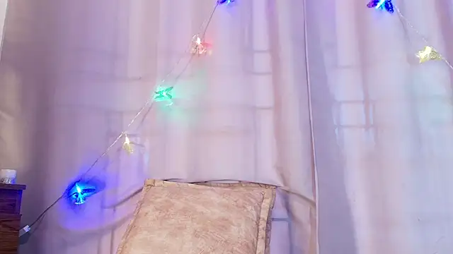 adara_johnson__'s cam snapshot