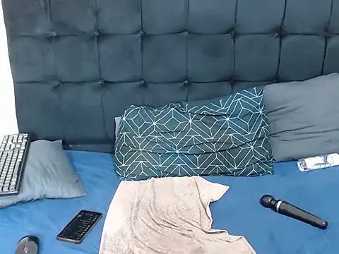 CaramelBootty's cam snapshot