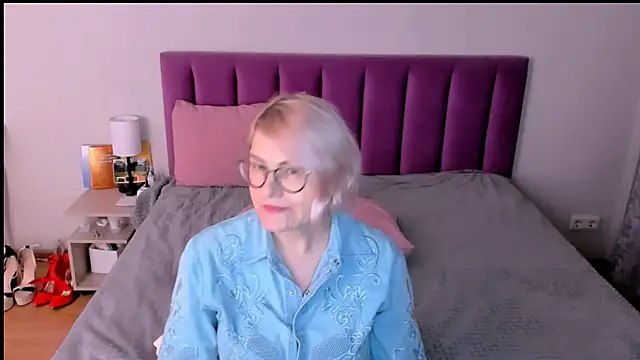 sabrinamacmarren's cam snapshot