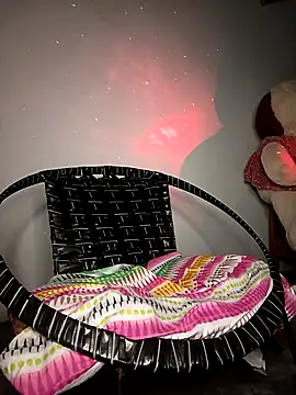 Naughty_Charly live sex cam