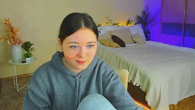 AlluringLookk's cam snapshot