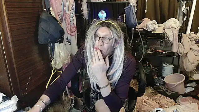 Ombeline1 live sex cam