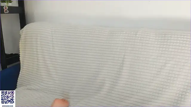 BlurryWish's cam snapshot