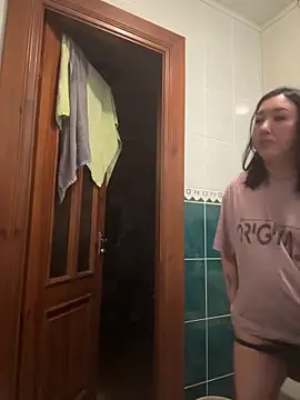 Naughtbaby_2025's cam snapshot