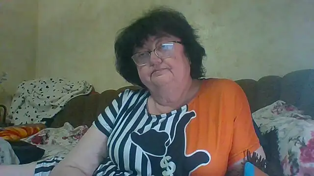 MilaSky5303's cam snapshot