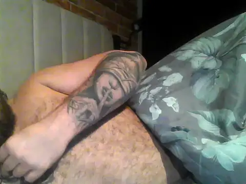 BoonzieBrush's cam snapshot