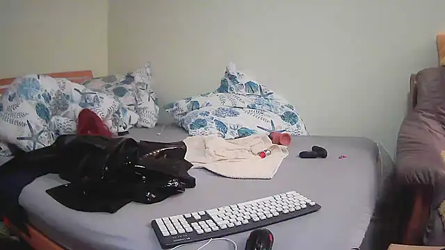 Kinky-Kristina live sex cam