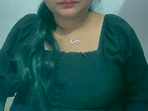 Saniya_K's cam snapshot