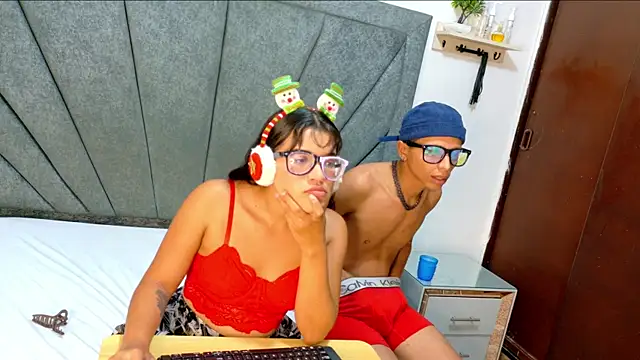 DamianandEva's cam snapshot