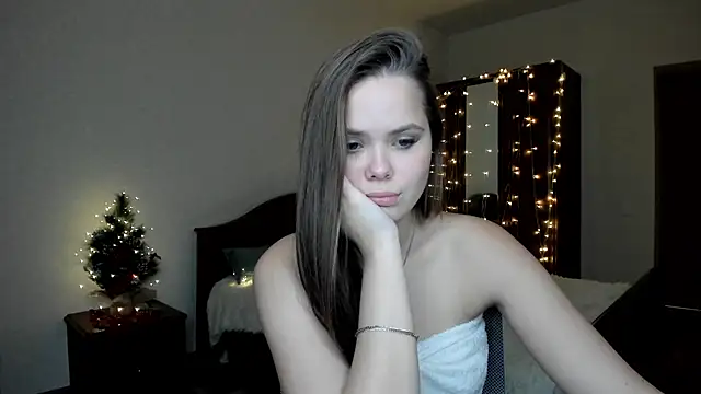 Kira_love_81's web cam