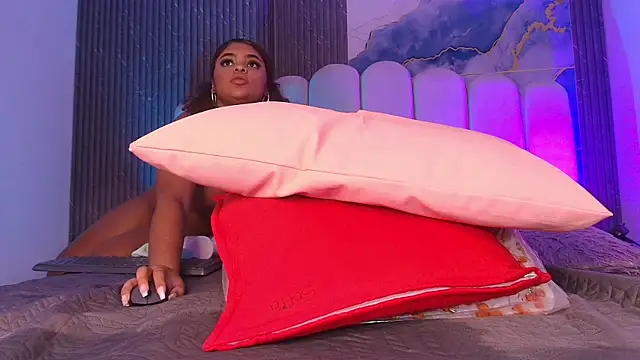 jones_maddy_'s cam snapshot