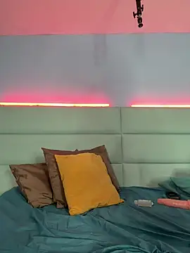 adventure_of_young_2's cam snapshot