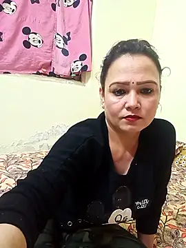 STARGROUPNEXT live sex cam