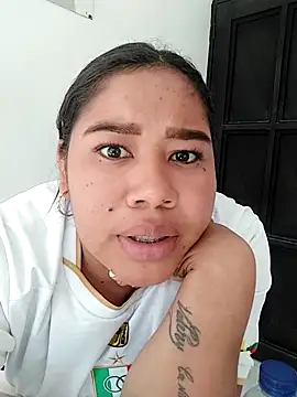 Sarahy-'s cam snapshot