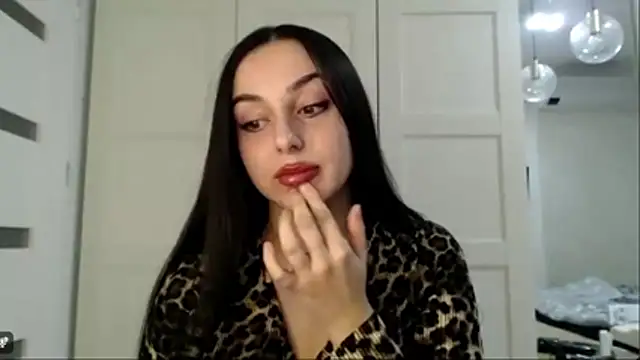 courtneyPerfect's web cam