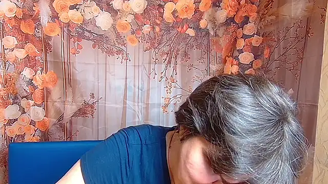 LunaDobra's cam snapshot