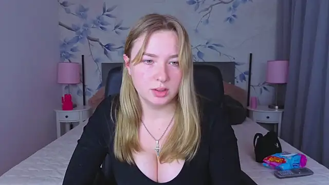 Sweetie_kitty1's cam snapshot