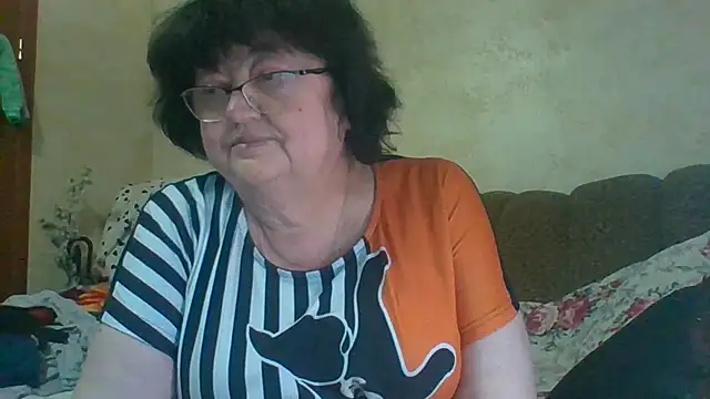 MilaSky5303's cam snapshot