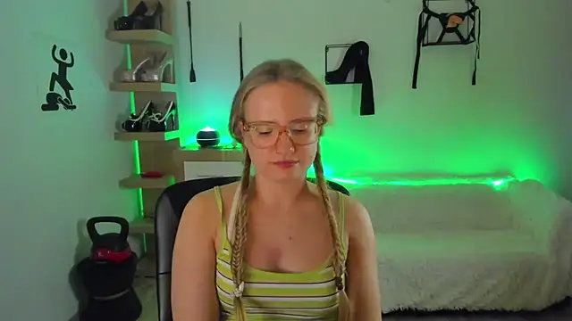 NancyHottie's cam snapshot