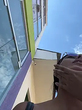 SaraMistick's cam snapshot