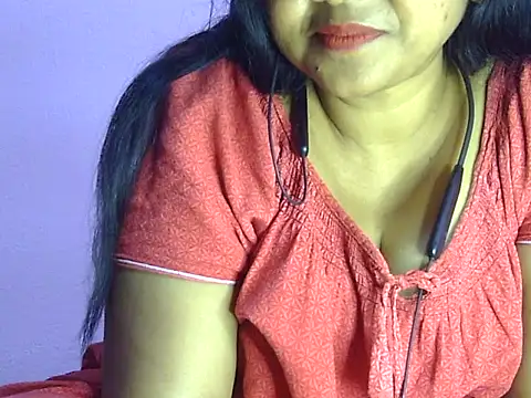 Pooja-suman's cam snapshot