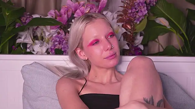 RanyThomson live sex cam