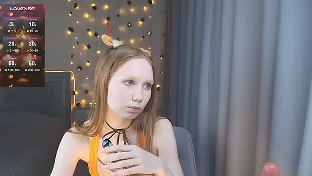 FoxyMira's cam snapshot