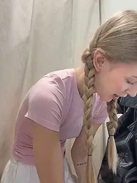 kira_mia's cam snapshot