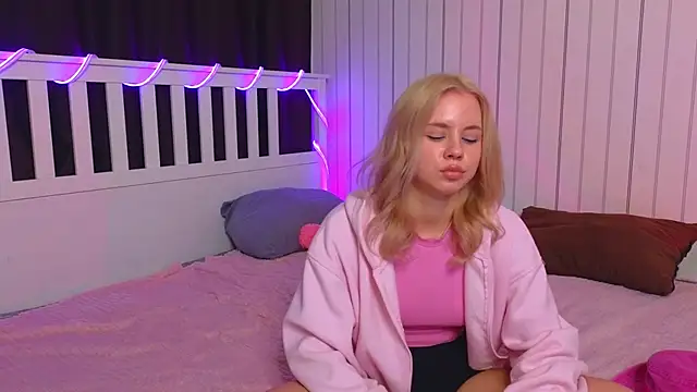 FelishaLaskin's cam snapshot