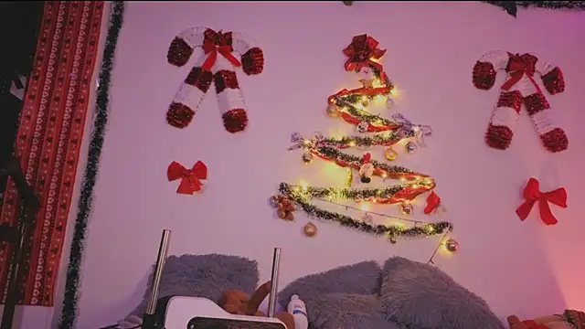 MiaCollinssx's cam snapshot