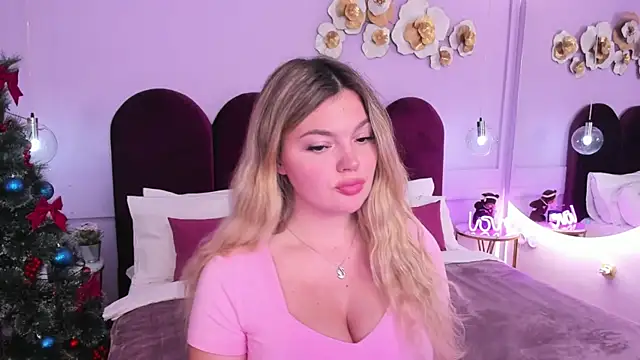 ZaraBloom's cam snapshot