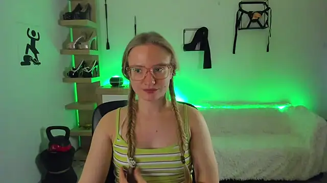 NancyHottie's cam snapshot