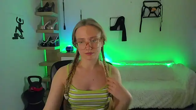 NancyHottie's cam snapshot